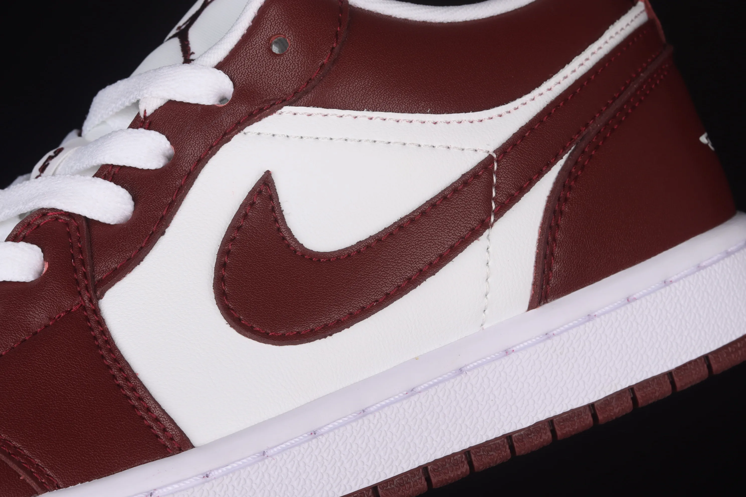 All categories Air Jordan Jordan series basketball shoes Air Jordan 1 Low Air Jordan 1 Low AJ1 Joe 1 wine red and white low-top basketball shoes DC0774-116